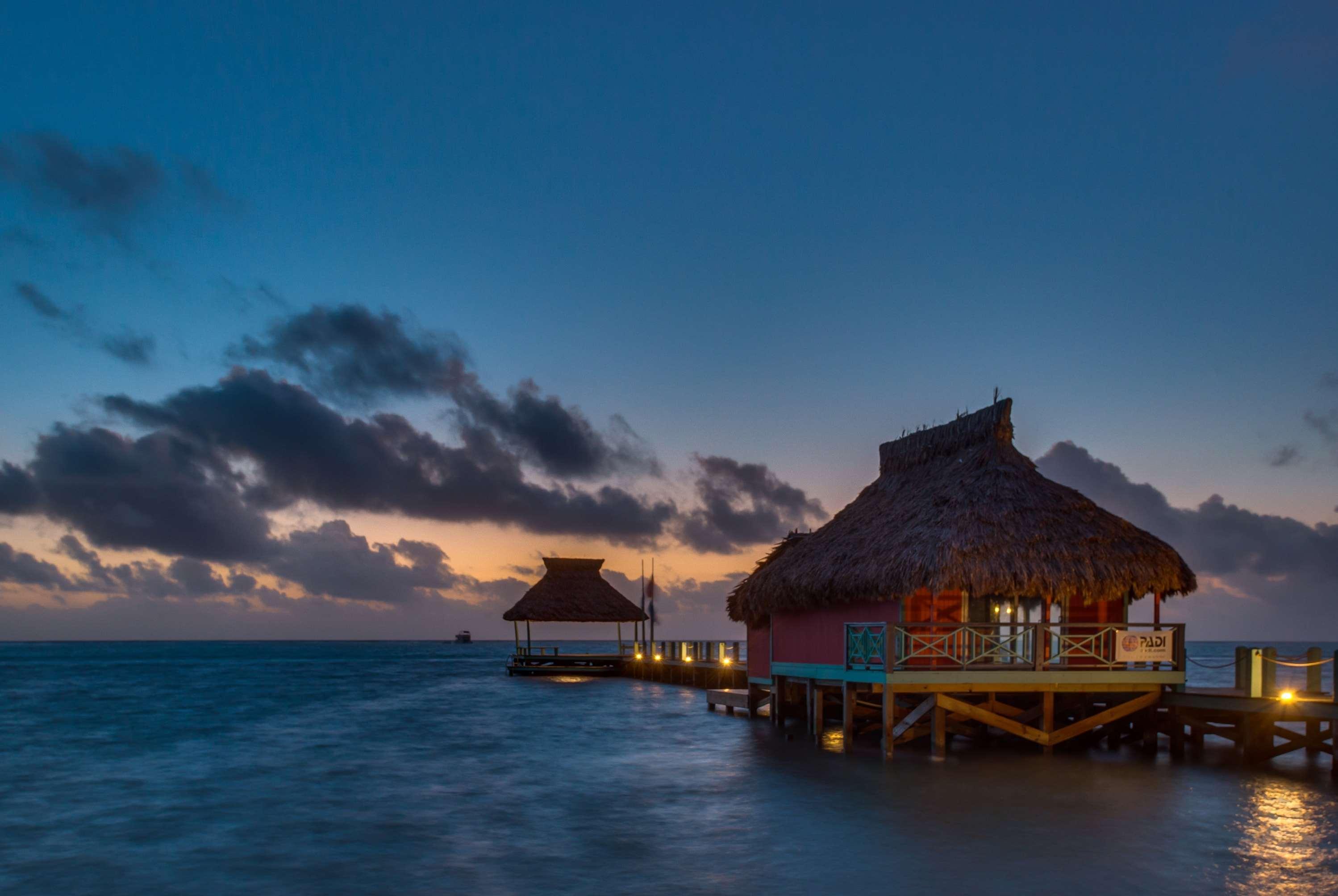 Costa Blu Beach Resort, Trademark Collection By Wyndham (Adults Only) San Pedro  Ngoại thất bức ảnh