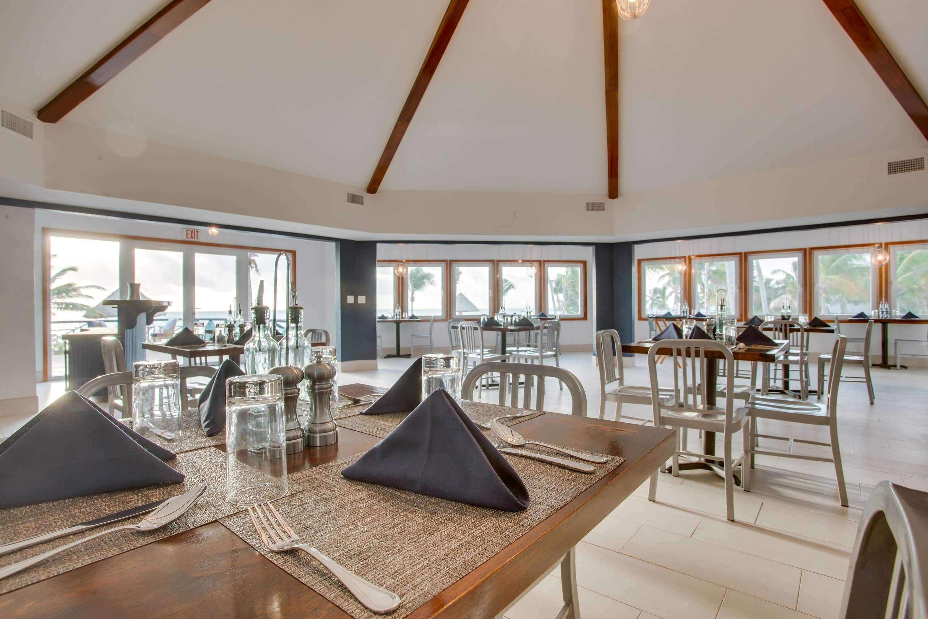Costa Blu Beach Resort, Trademark Collection By Wyndham (Adults Only) San Pedro  Ngoại thất bức ảnh